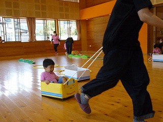 親子で電車遊び